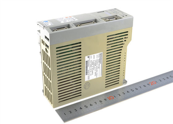 Yaskawa SGDL-01AP Nuovi servo drivers industriali 200-230V in scatola