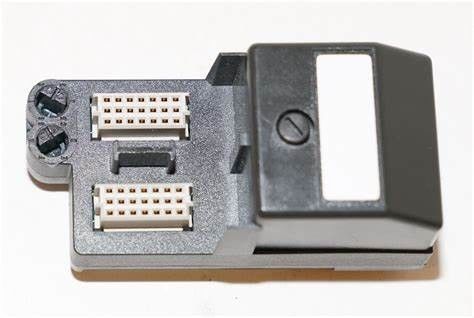 Emerson Nuovo modulo digitale di ingresso/uscita KJ4001X1-CK1 40 pin 30V in scatola
