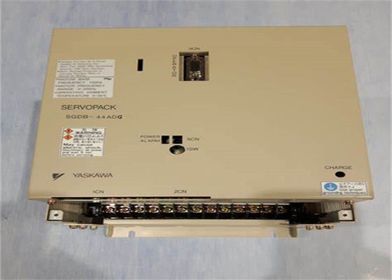 Nuovo servo amplificatore SGDB-44ADG 230V 3 fasi in scatola