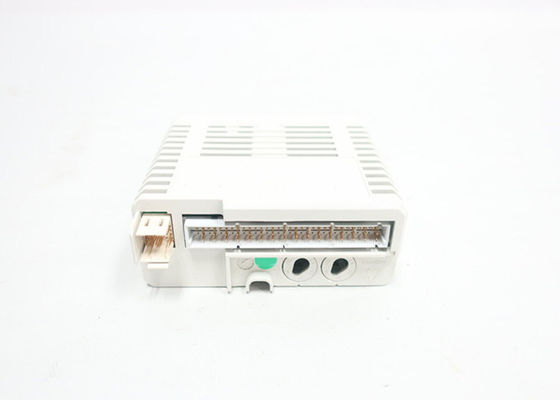 ABB DI830 3BSE013210R1 Input digitale 24V SOE 16 ch Modulo I-O