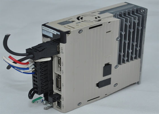 Yaskawa SGDV-1R6A15A AC Servo Amplificatore 200W Nuovo in scatola