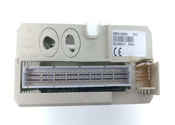 ABB DP820 3BSE013228R1 I O Modulo per contatore di impulsi RS-422