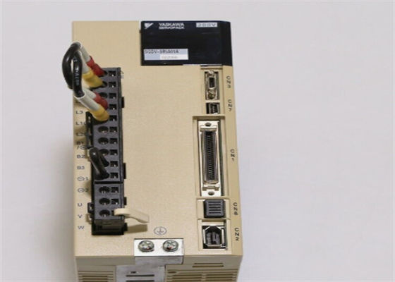 Yaskawa SGDV-5R5A01A002000 200V AC Servo Amplificatore originale Nuovo