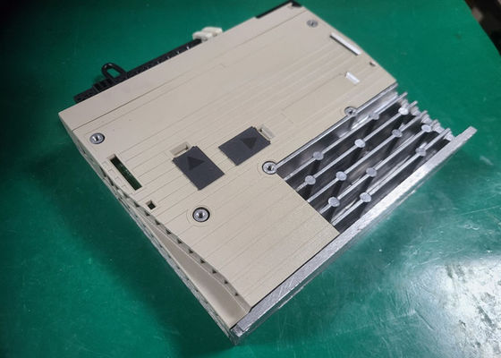 Yaskawa SGDV-R70A01A Servo Amplificatore 220V Nuovo originale in scatola