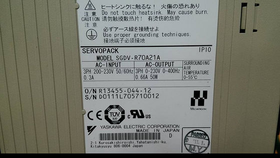 Brand Yaskawa SGDV-R70A21A Servo amplificatore a corrente alternata 0.05kw Output Nuovo