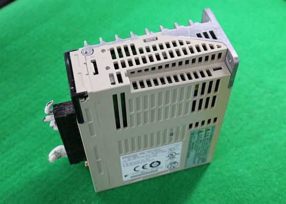 Yaskawa SGDS-60A01A AC Servo Amplificatore Nuovo in scatola originale