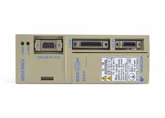 Yaskawa SGDE-A5AP 200V AC Servo Amplificatore Nuovo originale