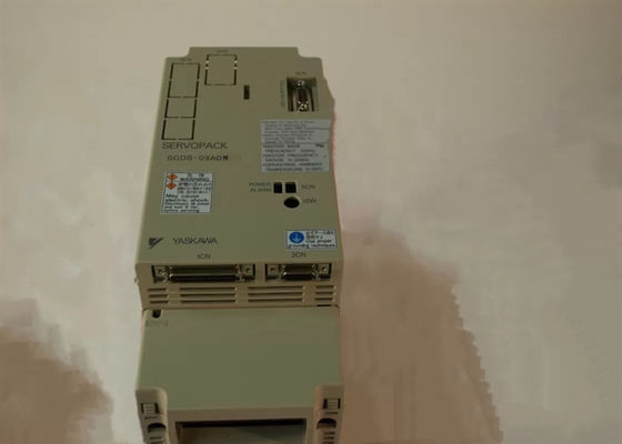 Yaskawa Servo Drives SGDB-03ADM Nuovo originale in scatola 0.3kw