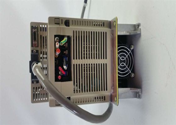 Nuovo Yaskawa SGDB-20VD AC Servo Drives 230V Voltage Original Box