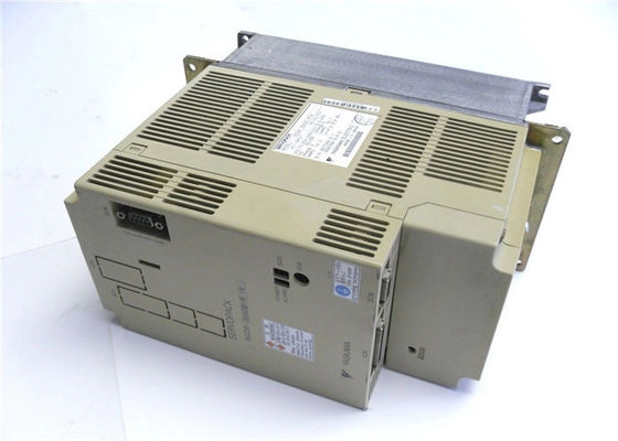 AC Servo Drives Yaskawa SGDB-30AD Nuovo in scatola originale 230V