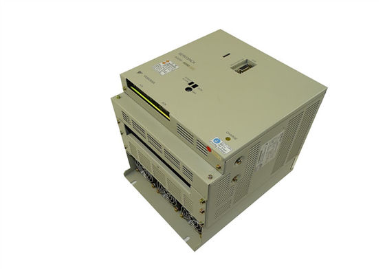 Yaskawa SGDB50ADTY283 Servo drives industriali Nuovo originale in scatola