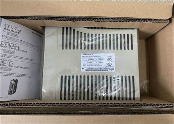 SGD-02AHY500 Yaskawa AC Servo Motor Drives Nuovo originale