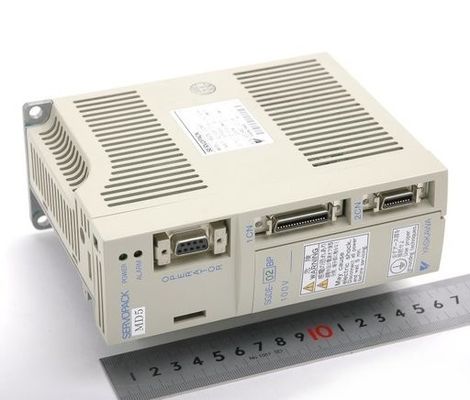 Yaskawa SGDE-08AS 1 Fase 4.4A 200V 750W 1HP Controllo della coppia di velocità Servo driver CA
