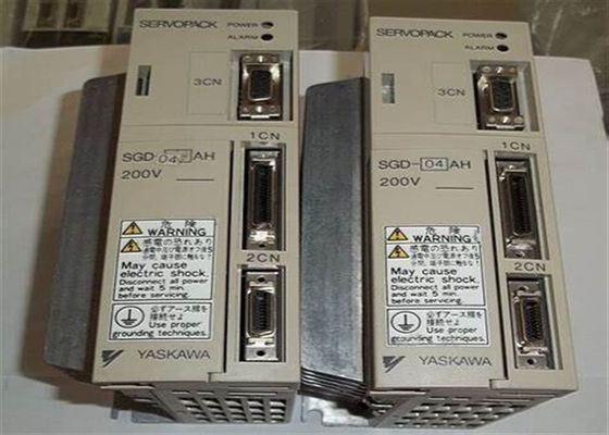 Yaskawa SGD-04AH 200V AC Servo Drives Nuovo in scatola originale