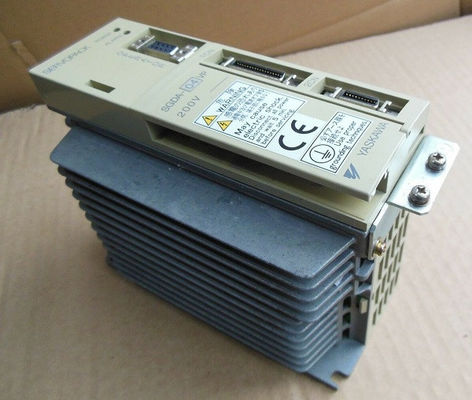 Yaskawa SGDA 04VP Servo Drive Nuovo in scatola originale 200V