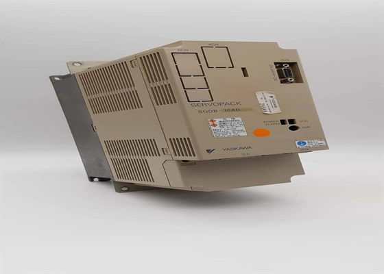 SGDB-10AD AC Servo Drives Yaskawa Nuovo in scatola originale