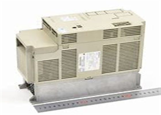 Yaskawa SGDB-10ADM AC Servo Amplificatore Nuovo in scatola originale
