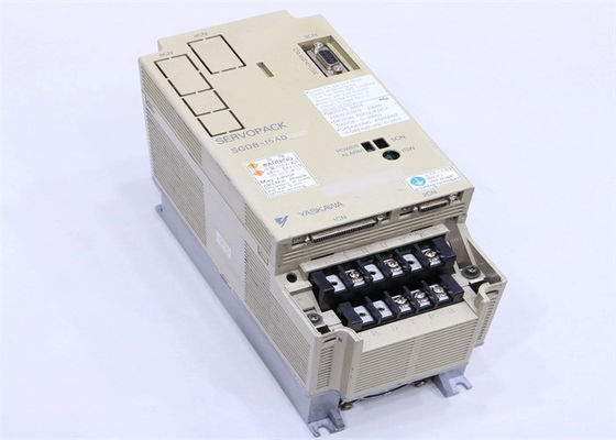Yaskawa SGDB-15AD Industrial Servo Drives Nuova scatola originale