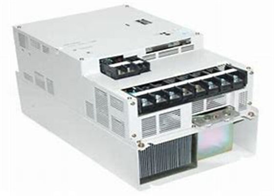 SGDB-1EADG Yaskawa Brand Servo Drives Nuovo in scatola originale 200V