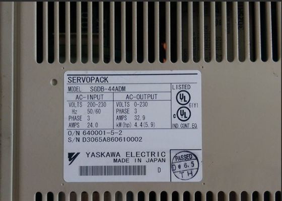 Yaskawa Industy Servo Drives SGDB-44ADM Nuovo e originale