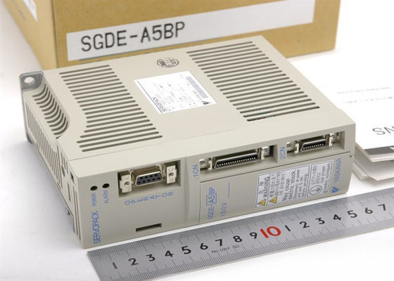 Yasakwa Nuovo Servo Drive Industriale SGDE-A5BP Originale
