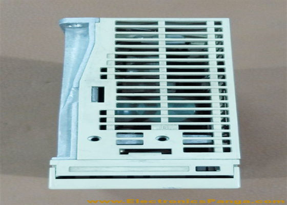 Yaskawa Sigma Serie 2 Servo Drive SGDM-01BDA Nuovo in scatola