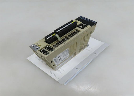 Yaskawa SGDS-01A12A 220V AC Servo Amplificatore Nuovo Originale