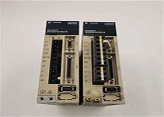 Yaskawa SGDS-01F01A Nuovo servo drive in scatola originale