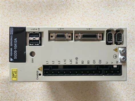 Yaskawa Sigma Serie 3 Servo Drive SGDS-10A12A Nuovo in scatola