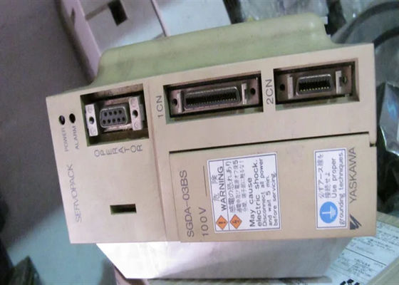 Yaskawa Nuovo Servo Drives Industriali SGDA-03BS Scatola originale