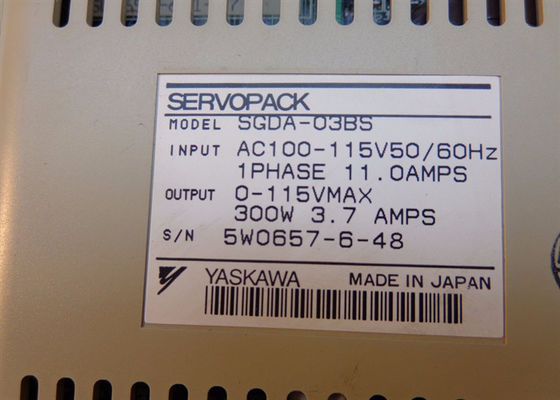 Yaskawa Nuovo Servo Drives Industriali SGDA-03BS Scatola originale