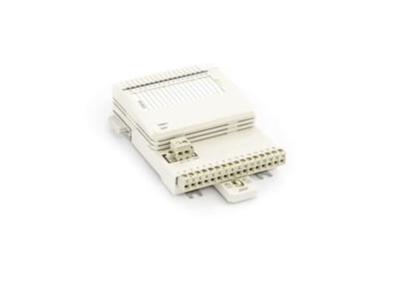 DI801 3BSE020508R1 Modulo di alimentazione di riserva per le esigenze di alimentazione industriale