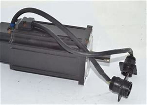 Emerson XVM-8028-TONS-0000 Servomotore da 1 kW Nuovo originale