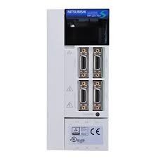 Mitsubishi MR-J2S-70A-S004 Servo driver amplificatore 170V 0-360HZ 5.1A