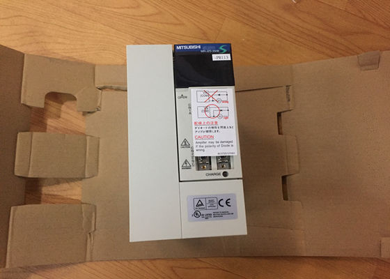 Manuale di istruzioni Mitsubishi Electric MR-J2S-350B-PR113 serie
