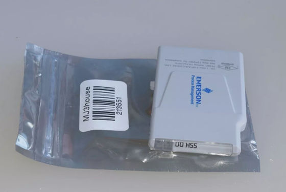 Emerson KL3002X1-BA1 12P4627X052 DO 24 V CC CHARM lato alto