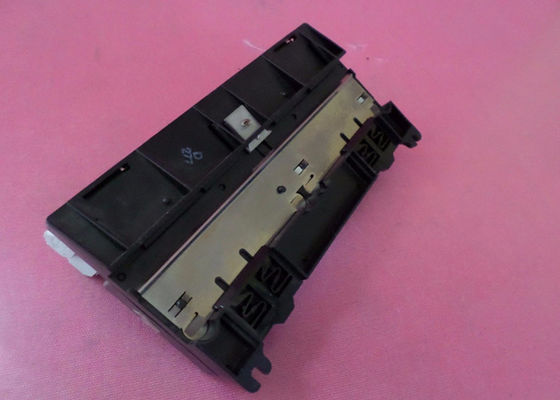 Il blocco terminale GE Fanuc IC670CHS002 è un blocco terminale I/O con terminali a scatola