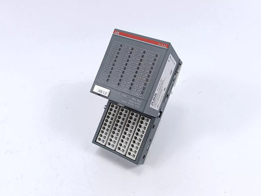 PLC digitale modulo IO DC532 ABB Marca 24V Voltaggio Originale Nuovo