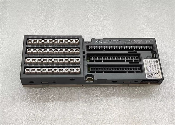 TU551-CS31 1SAP210600R0001 Modulo di automazione distribuita I O ABB