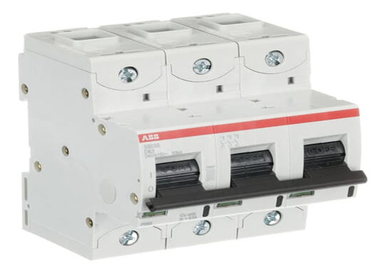 ABB 2CCS863001R0631 L'S803S-D63 è un interruttore ad alte prestazioni a 3 poli con caratteristica D