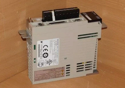 YASKAWA Servo Pack SGDS-02A01ARY501 Servomotore industriale