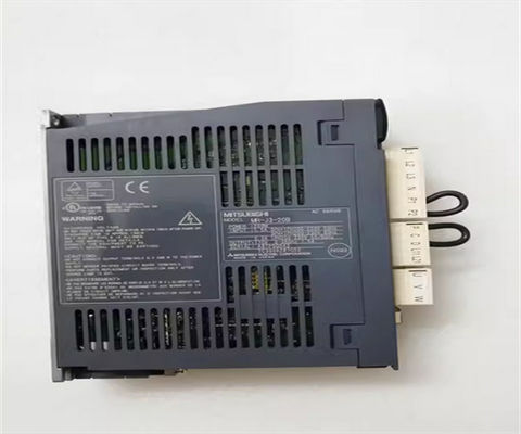 MR-J3-200B 2KW AC Servo Amplificatore Mitsubishi MR-J3 200 A 230 V