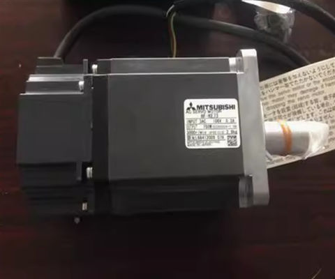 HC-SFS902 servomotore industriale Mitsubishi 2000rpm 9KW
