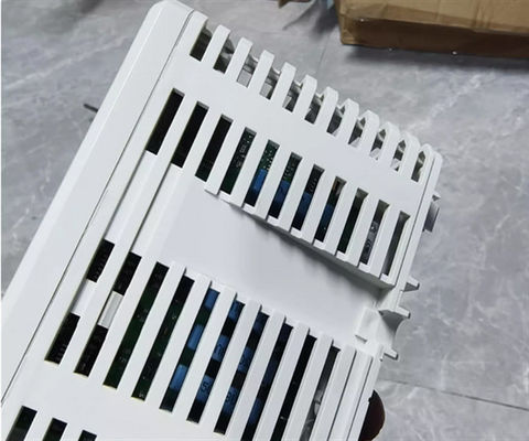 ABB 3BSE008550R1 Di821 Modulo di ingresso digitale a 8 canali