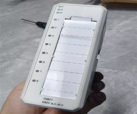 ABB 3BSE008550R1 Di821 Modulo di ingresso digitale a 8 canali