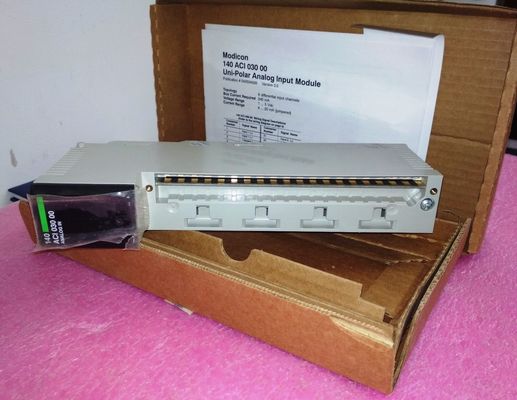 140ACI03000 Velocità nominale di 3000 giri al minuto 18,8A Batteria per lo stoccaggio dell'energia industriale