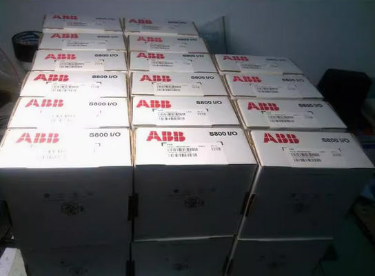 ABB DO815 Modulo di uscita digitale S800 Moduli I/O 3BSE013258R