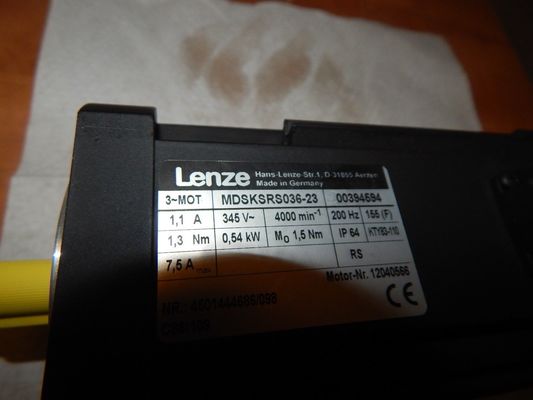 Lenze MDSKSRS036-23 Servomotore potenza nominale 0,54 kW