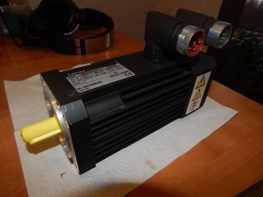 Lenze MDSKSRS036-23 Servomotore potenza nominale 0,54 kW