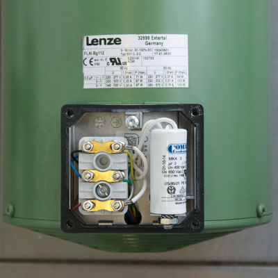 Lenze MHFMARS112-22C1C Valutazione della tensione di funzionamento.